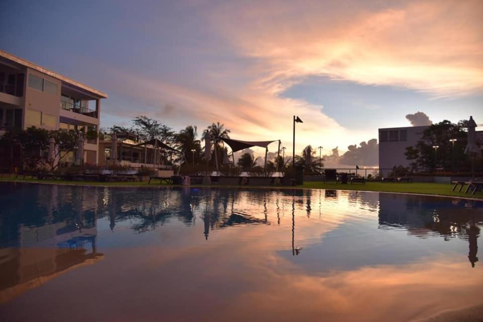 Karon Butterfly Kata Hill Condo By The Sea Ban Karon Zewnętrze zdjęcie